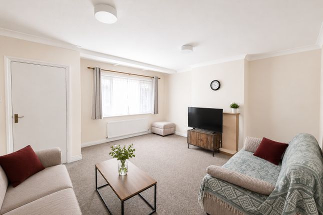 2 bed property for rent in Wilton Avenue, Southampton SO15