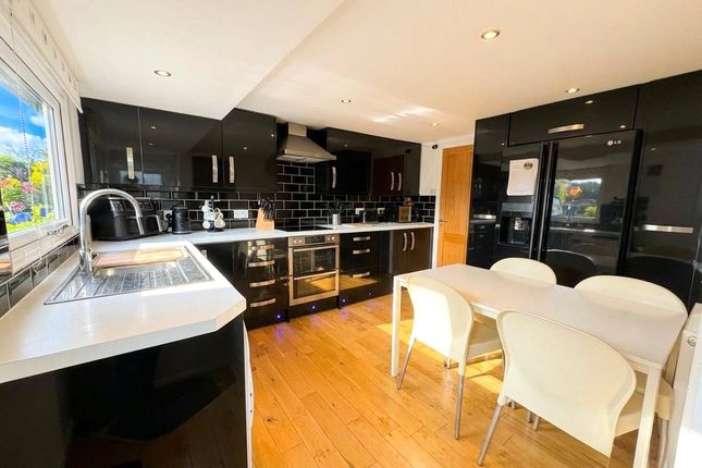 21, Woodcot Park, Stratford-upon-Avon photo 3