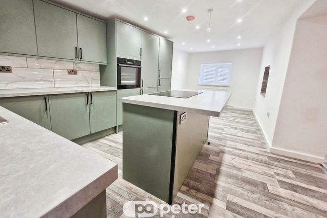 25, Charles Street, Pontypool photo 4