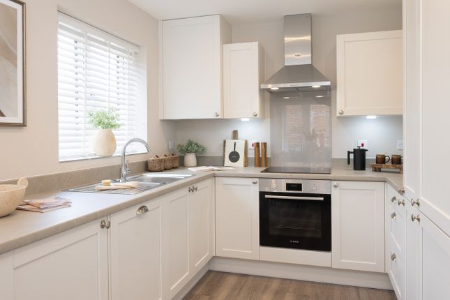 891, Winchester Avenue, Winchester, So22 6Uh photo 3
