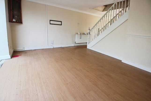 51, Manordene Road, London photo 2