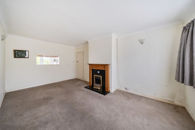 8, The Vale, Ruislip photo 4