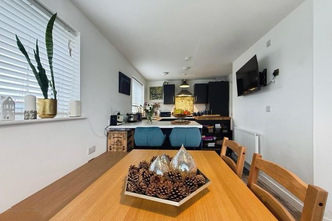 2, Conduit Road, Doncaster photo 5