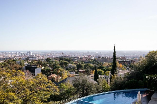 Villa for sale in Esplugues De Llobregat, Barcelona Area, Catalonia