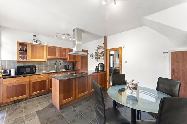 2, Belle Vue Terrace, Harefield photo 2