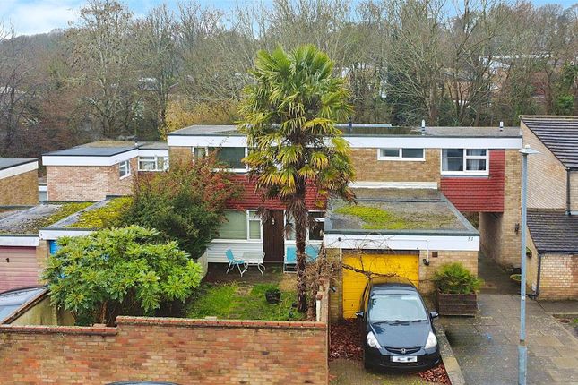 3-bed house on 51, Wharfedale, Hemel Hempstead, £275,000