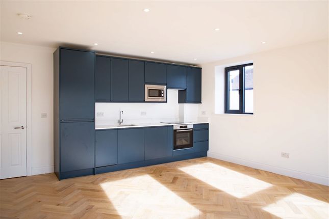 Flat for sale in Bethel Road, Welling