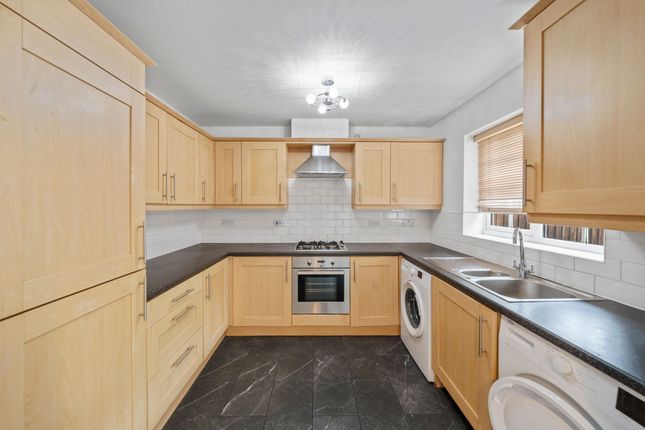 4 Summercroft Close, Warrington photo 4
