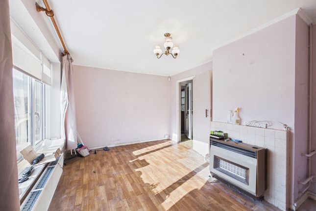 95 Marlow Road, High Wycombe photo 2