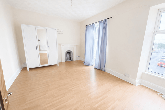 67 Pottery Street, Llanelli photo 5