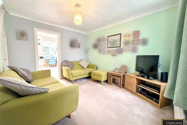 3, Carlyle Gardens, Wickford photo 3