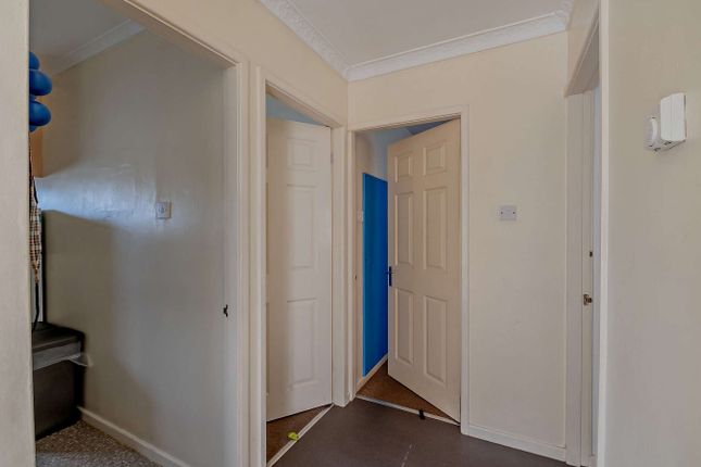 10, Park Drive Road, Keighley photo 3