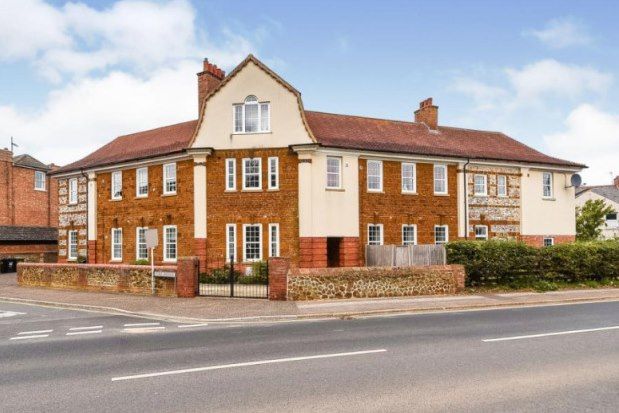 Thumbnail Flat to rent in 3 York Place, Hunstanton