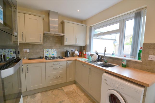 5, Farley Road, Malvern photo 4