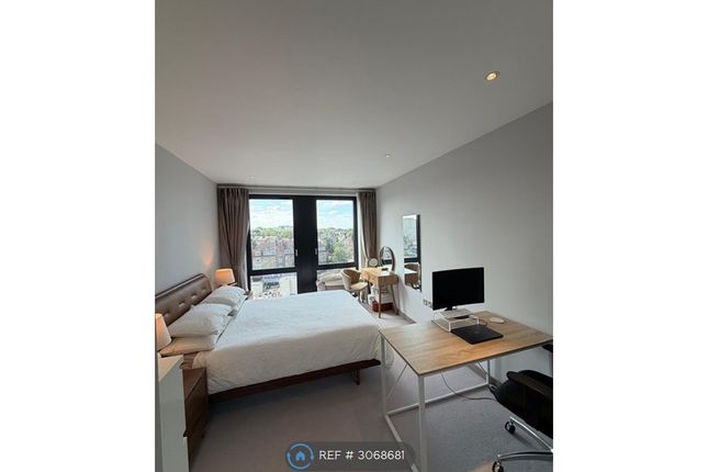 Apartment  Cummings House, Chivers Passage, London photo 3