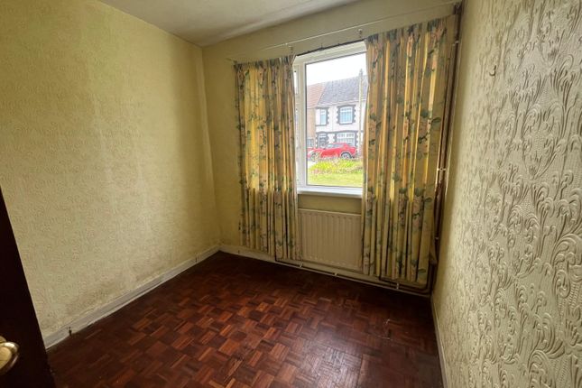 15, Hengoed Road, Penpedairheol photo 5