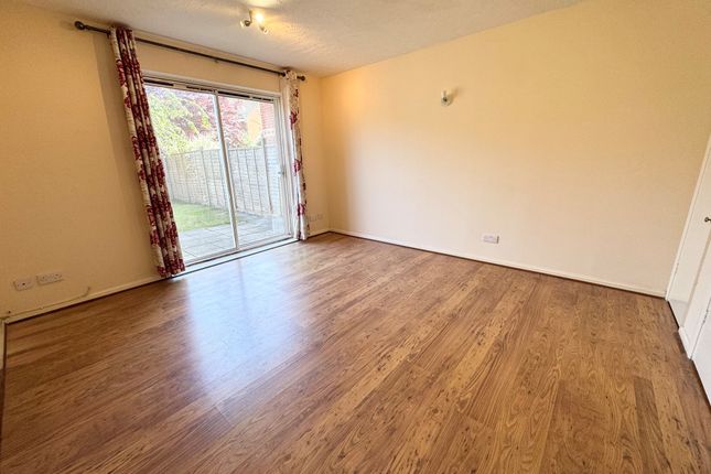 38, Southampton photo 5