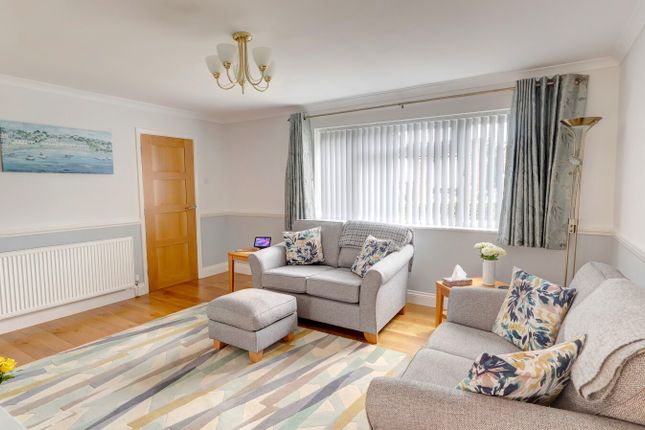 30, Southfield Drive, High Wycombe photo 2