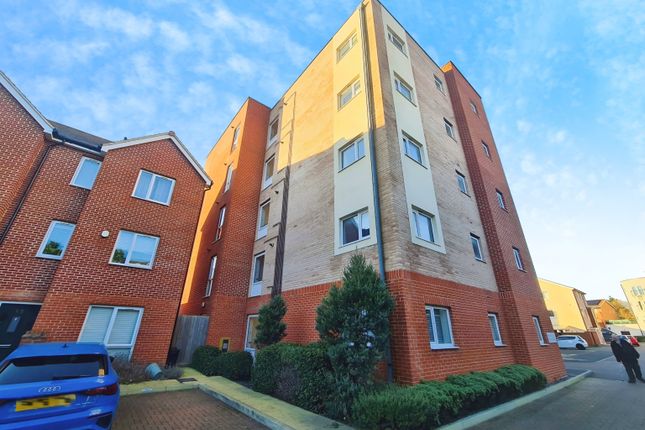 Flat for sale in Marquess Drive, Bletchley, Milton Keynes
