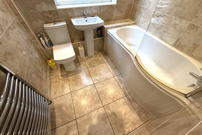 6, Coley Grove, Stafford photo 4