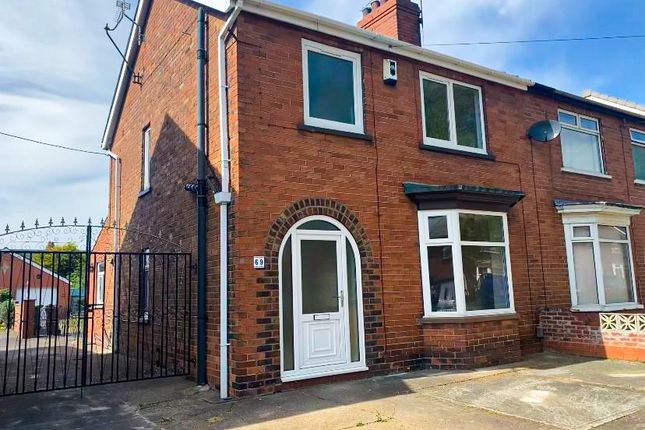 Thumbnail Semi-detached house to rent in Buckingham Avenue, Scunthorpe