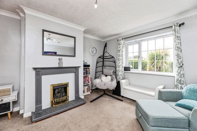 15, Highfield Villas, Leeds photo 4