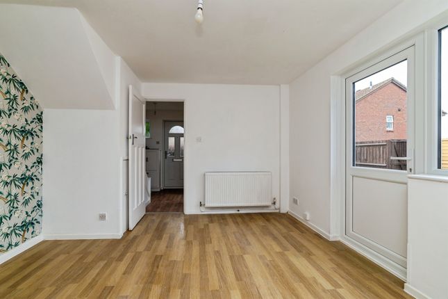 12, Swift Close, LETCHWORTH GARDEN CITY photo 3