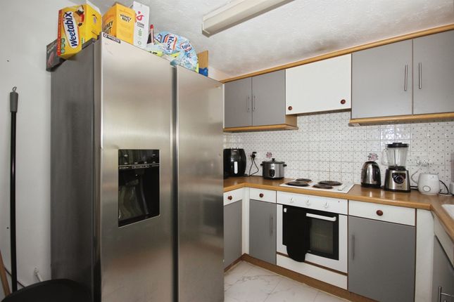 7, Cumbria Close, Coventry photo 4