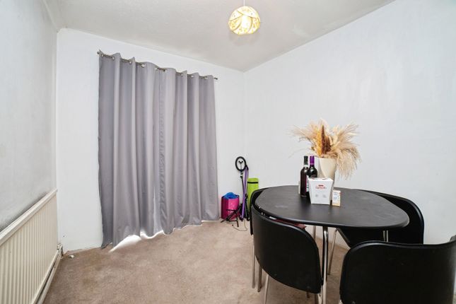 12, Aspley Road, Nottinghamshire photo 4