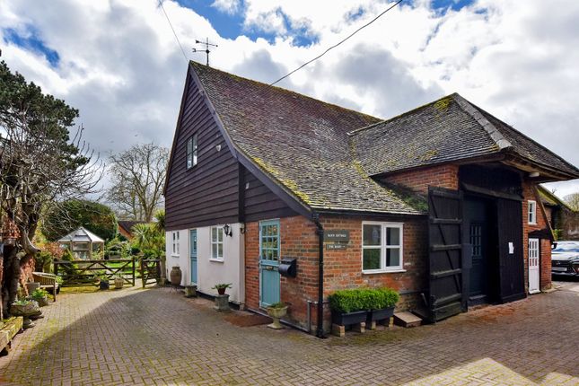 Thumbnail Semi-detached house to rent in West Street, Marlow, Buckinghamshire
