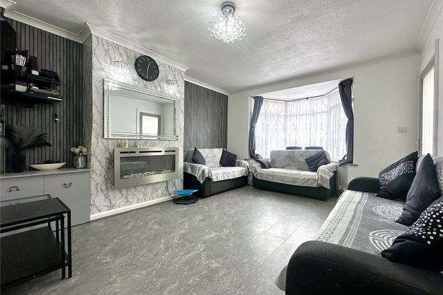 10, Yerbury Grove, West Midlands photo 2
