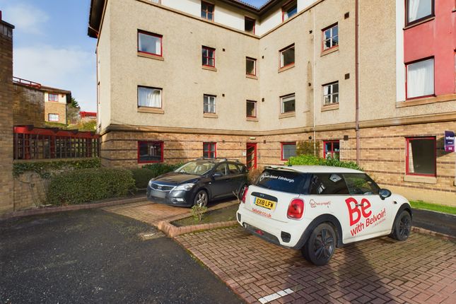 Flat to rent in North Werber Place, Fettes, Edinburgh EH4