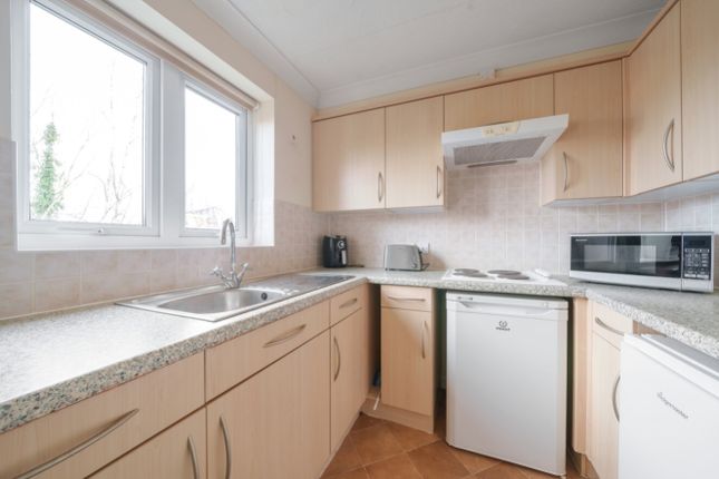 Flat 46, Moores Court, Jermyn Street, Sleaford photo 3