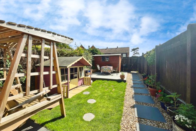 30, Weghill Road, Hull photo 4