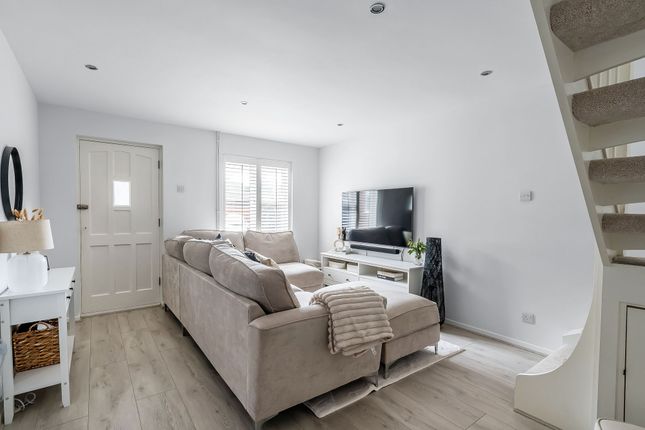 9 Hawthorn Walk, Tunbridge Wells photo 2