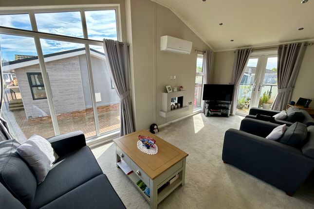 4 Northside, Galley Hill, Waltham Abbey photo 4