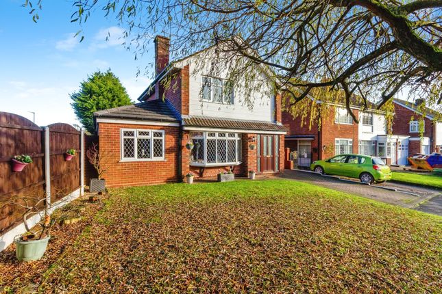 10, Lombardy Gardens, West Midlands photo 2