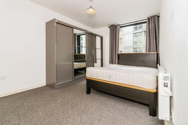 Flat to rent in High Street, Manchester