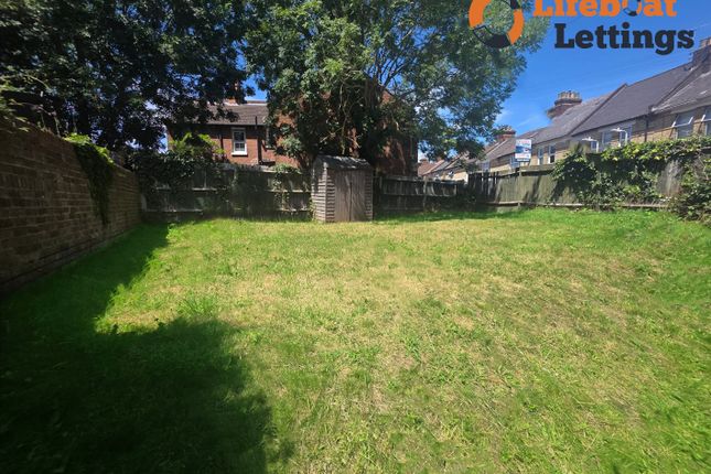 49, Sussex Avenue, Ashford photo 4