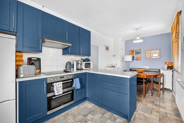 259 Prospect Road, Woodford Green photo 3