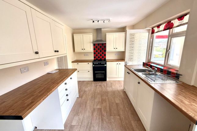 3, Meadow Side, Market Drayton photo 2