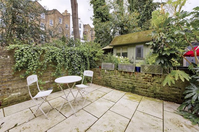 Flat for sale in Talbot Road, London