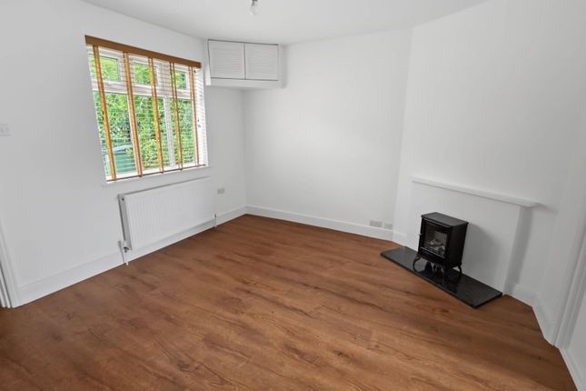 5, London Road, Northampton photo 3