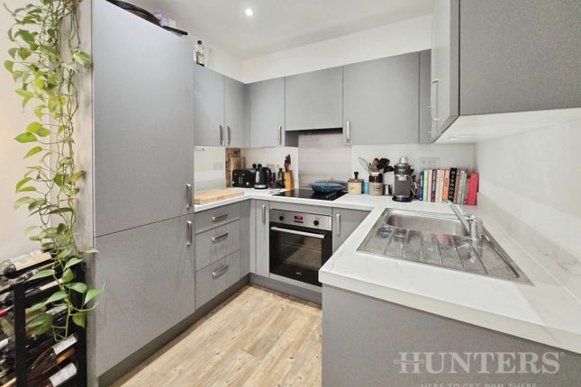 13 Perkin Court, 15 Thimble Crescent, Hackbridge photo 2