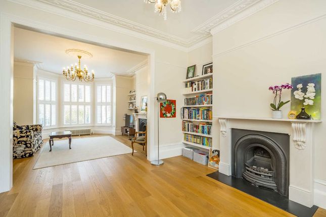 17, Montrell Road, London photo 3