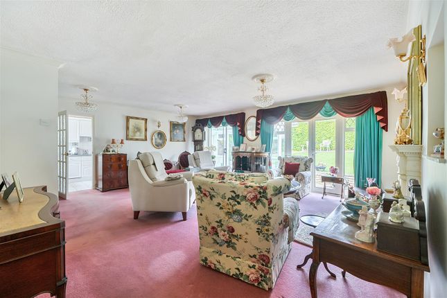 31, Hurst Road, Twyford photo 4