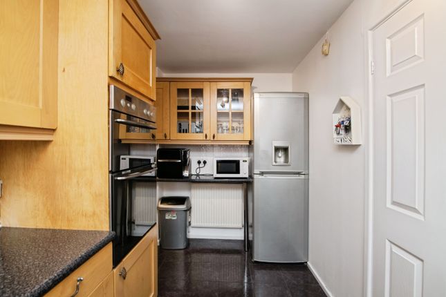 6, Keyworth Close, Tipton photo 2