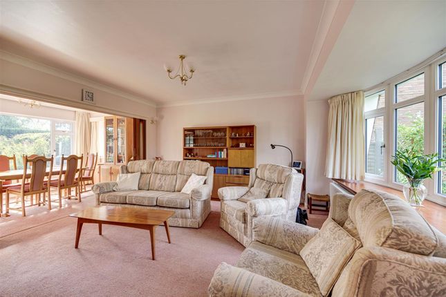 6 St. Peters Rise, Sandbach photo 3