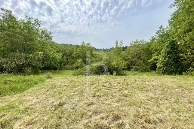 Land for sale in Châteauneuf-Grasse, 06740, France