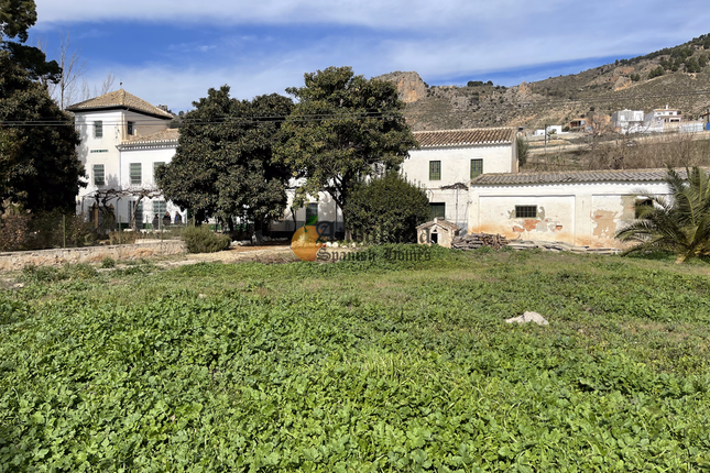 Villa for sale in Fuente Don Pedro 18300, Loja, Granada